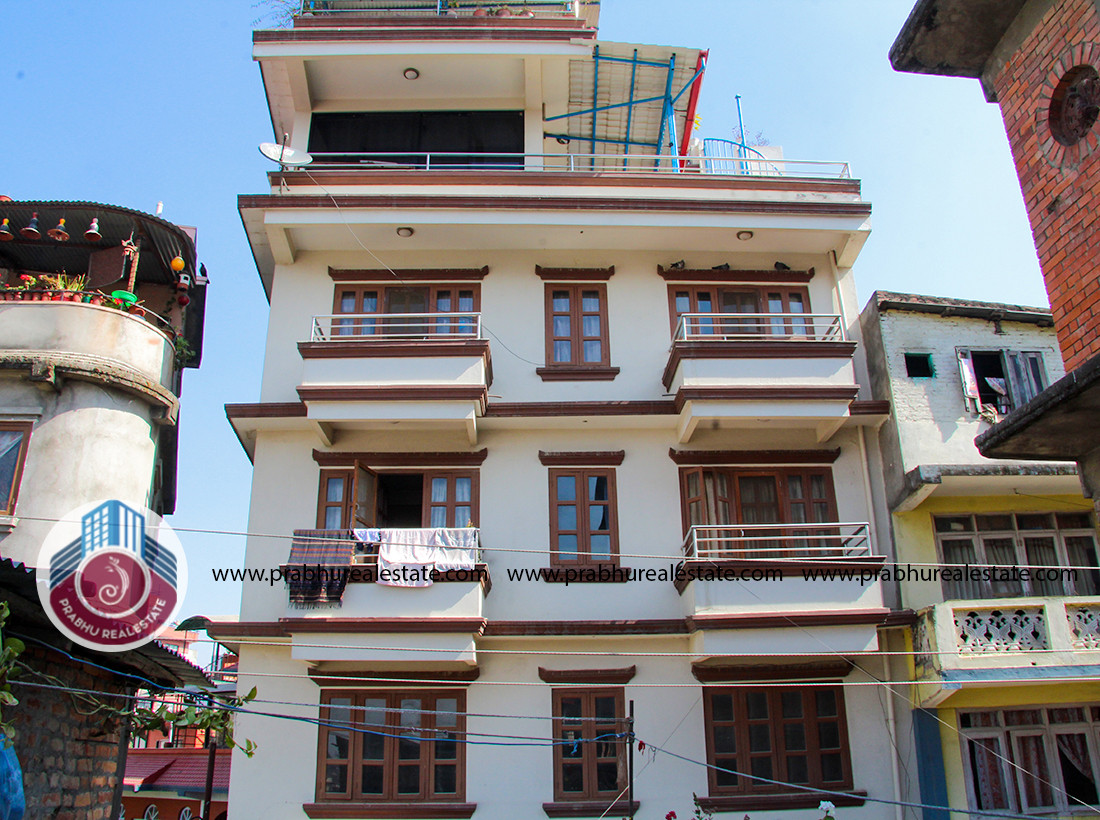 House at Dhobi choir Near Public Youth Campus