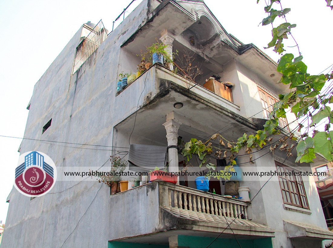 House at Manamaiju Near loktantrik Chowk