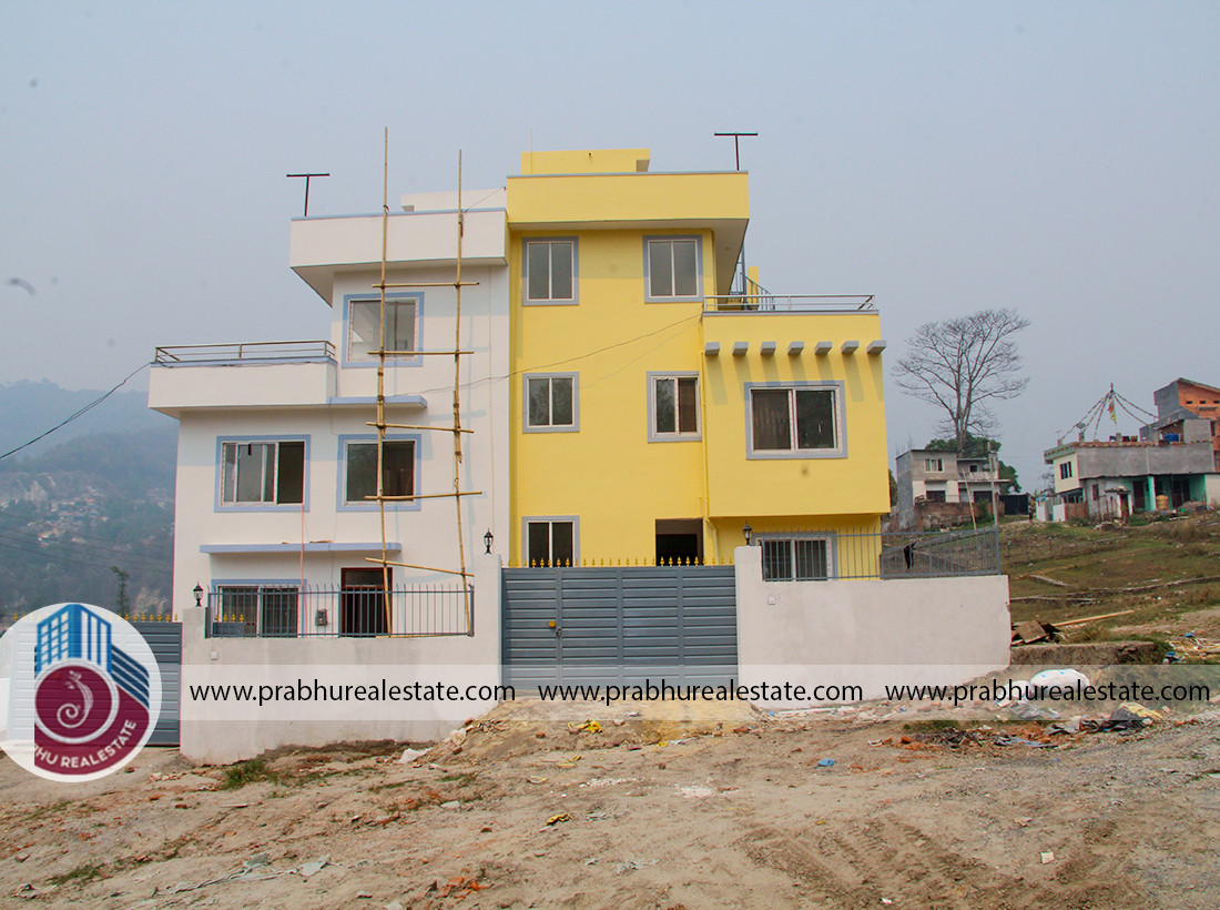 House at Pasikot Near Naryanthan