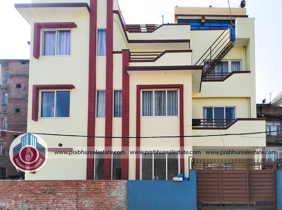 House at Thami Near Hanumanta Pull,