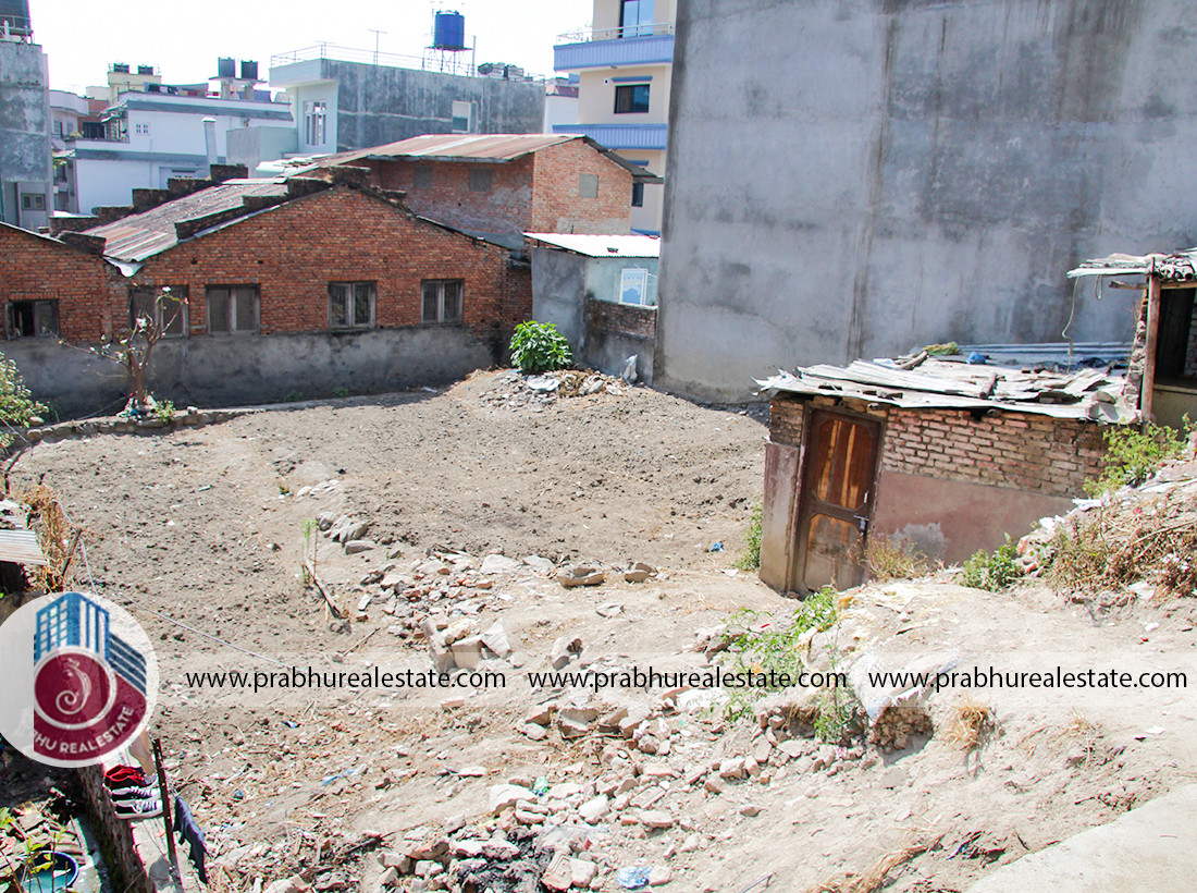 land at Basundhara Near Sales barrey